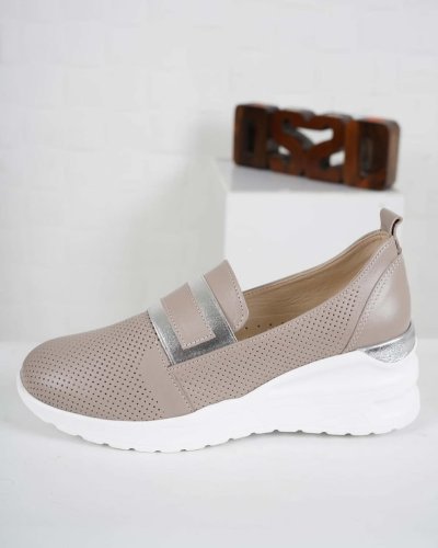 Carousel post from ossoshoes.