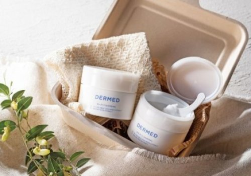 Photo post from @dermed_jp.