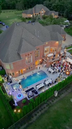 Video post from techobloc.