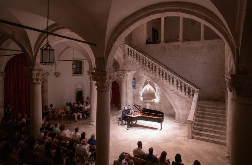 Carousel post from dubrovnikfestival.