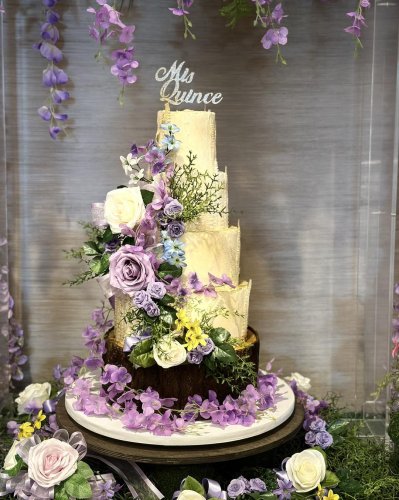 Photo post from marquettescakestudio.