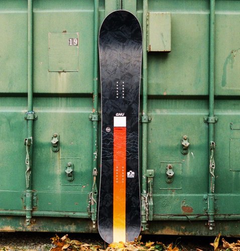 Carousel post from gnusnowboards.