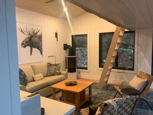 Video post from regencyfire.