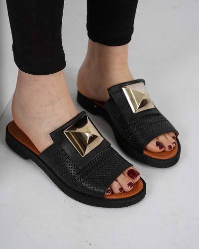 Carousel post from ossoshoes.