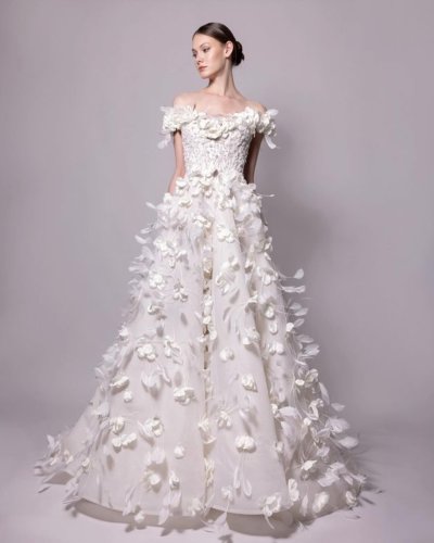 Carousel post from jolibride.