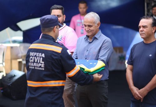 Carousel post from prefeituradeigarape.