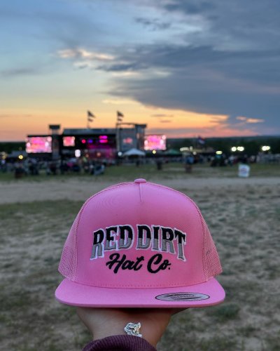 Photo post from reddirthatco.