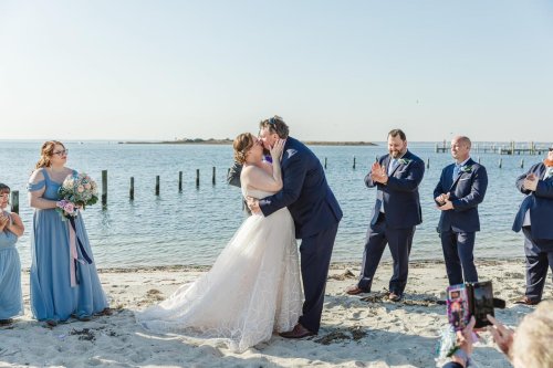 Carousel post from thecurvybridenj.