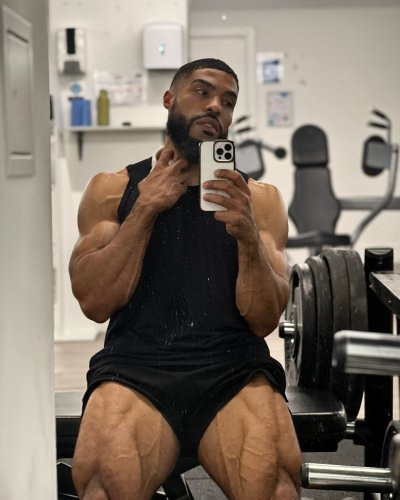 Carousel post from ph_gains.