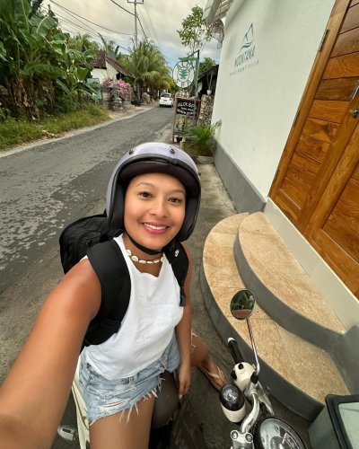 PostPhoto
