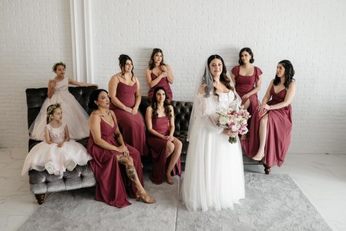 Carousel post from thecurvybridenj.