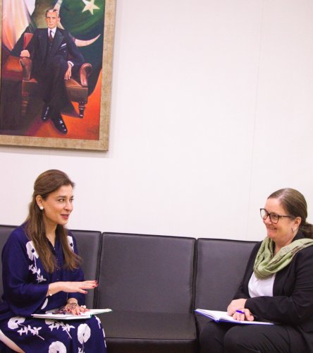 Carousel post from pakfightspolio.