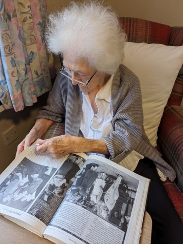Carousel post from Ventress Hall care home.