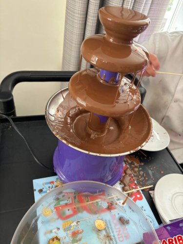 Carousel post from Ventress Hall care home.