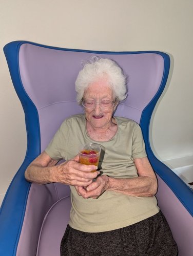 Carousel post from Ventress Hall care home.