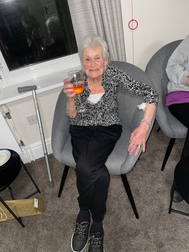 Carousel post from Ventress Hall care home.