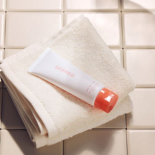 Photo post from 三省製薬　デルメッド.