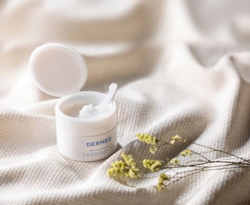 Photo post from 三省製薬　デルメッド.