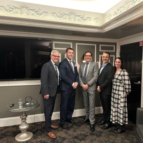 Carousel post from Geistlich Biomaterials - North America.