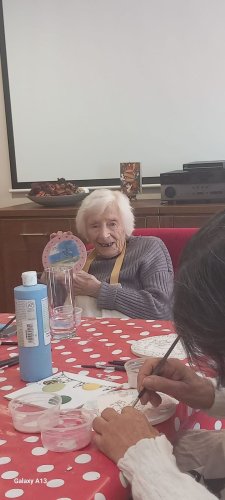 Carousel post from Sherwood Grange Care Home.