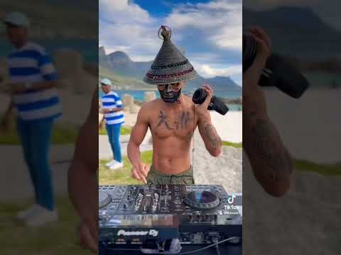 Video post from Dj Tease.