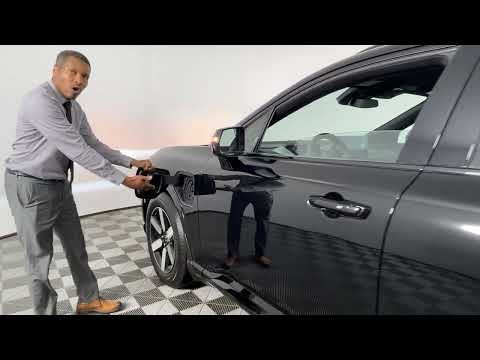 Video post from Apple Honda.